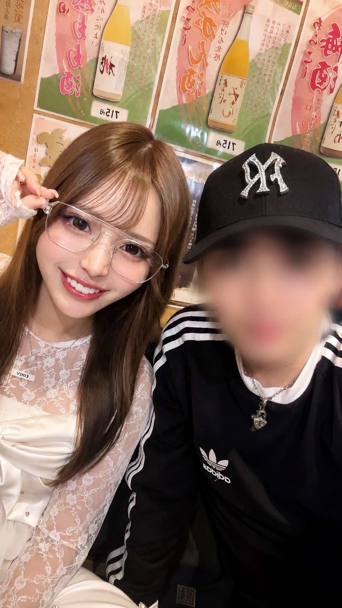 fanessking_611's tweet photo. この子もアウトだな
https://t.co/lUXWYKjU18 https://t.co/odWFiE9GY7