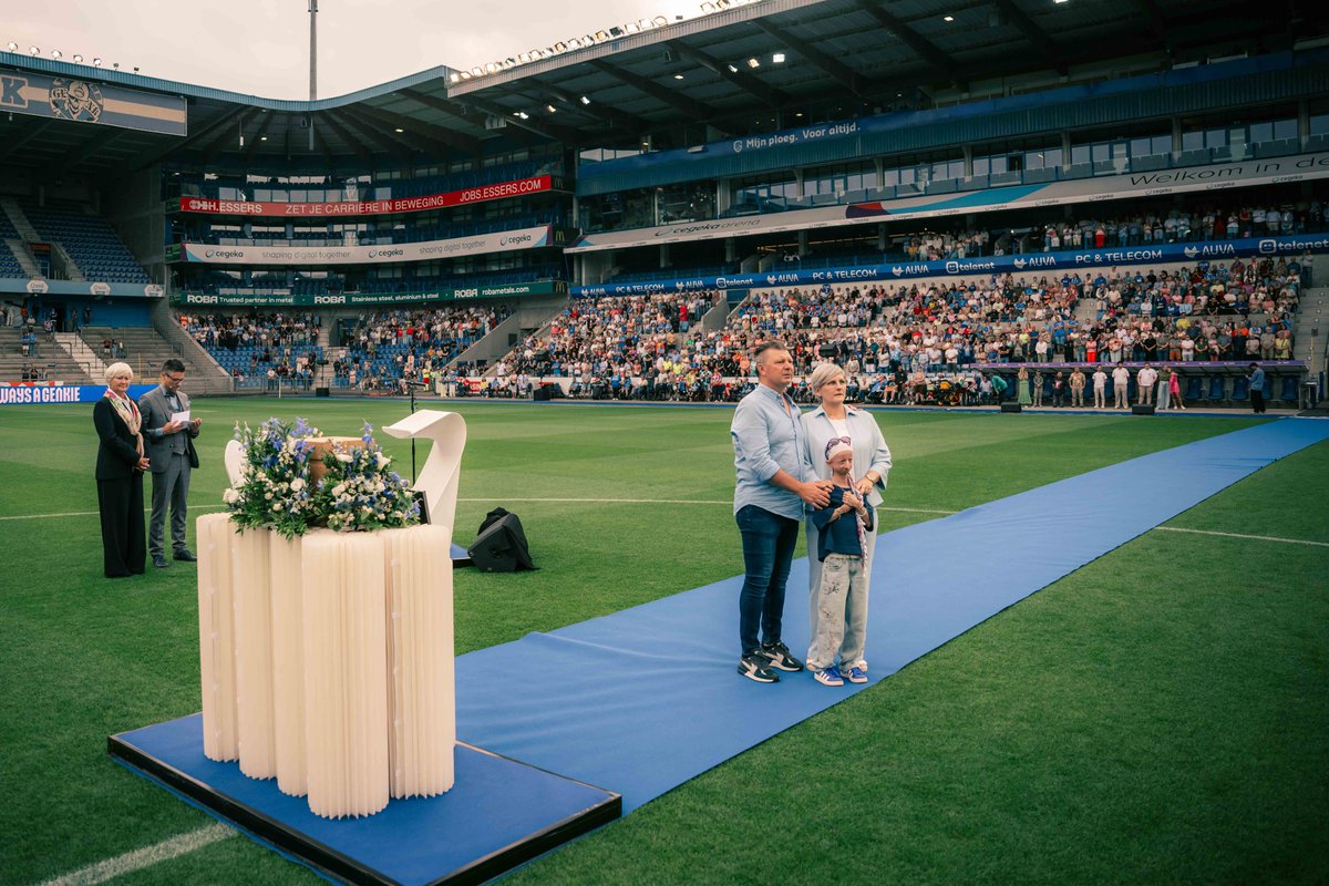 KRCGenkofficial's tweet photo. Voor altijd een Genkie 💙 https://t.co/kdY70PZFs3