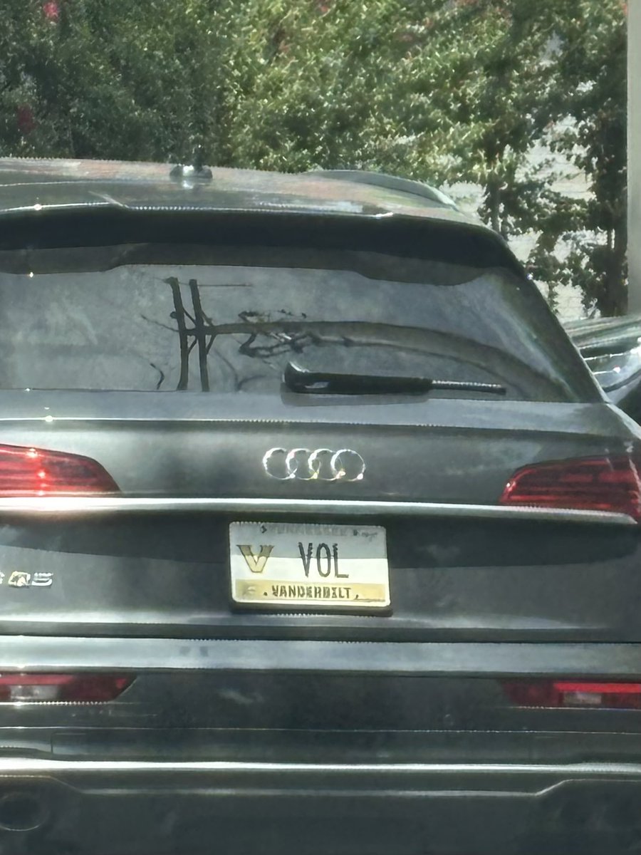 clitterson's tweet photo. Whoever this is deserves a fiery and painful death #obliterate https://t.co/bMf8zKTql0