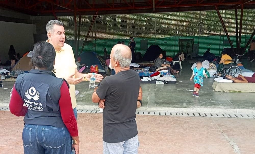 DefensoriaCol's tweet photo. En Risaralda continuamos acompañando a las comunidades afectadas por el terremoto y haciendo seguimiento a la respuesta institucional, con especial atención a las condiciones de los alojamientos temporales, la atención integral en salud, los procesos de evacuación en zonas de riesgo y la identificación de las personas y familias que requieren atención prioritaria.

Entre los principales hallazgos, se advirtió la necesidad de consolidar un censo unificado, desagregado por municipio y albergue, con enfoque diferencial que permita identificar variables como edad, género, discapacidad, pertenencia étnica y condición migratoria.

➡️ Leer más aquí: https://t.co/InQtuqnywf