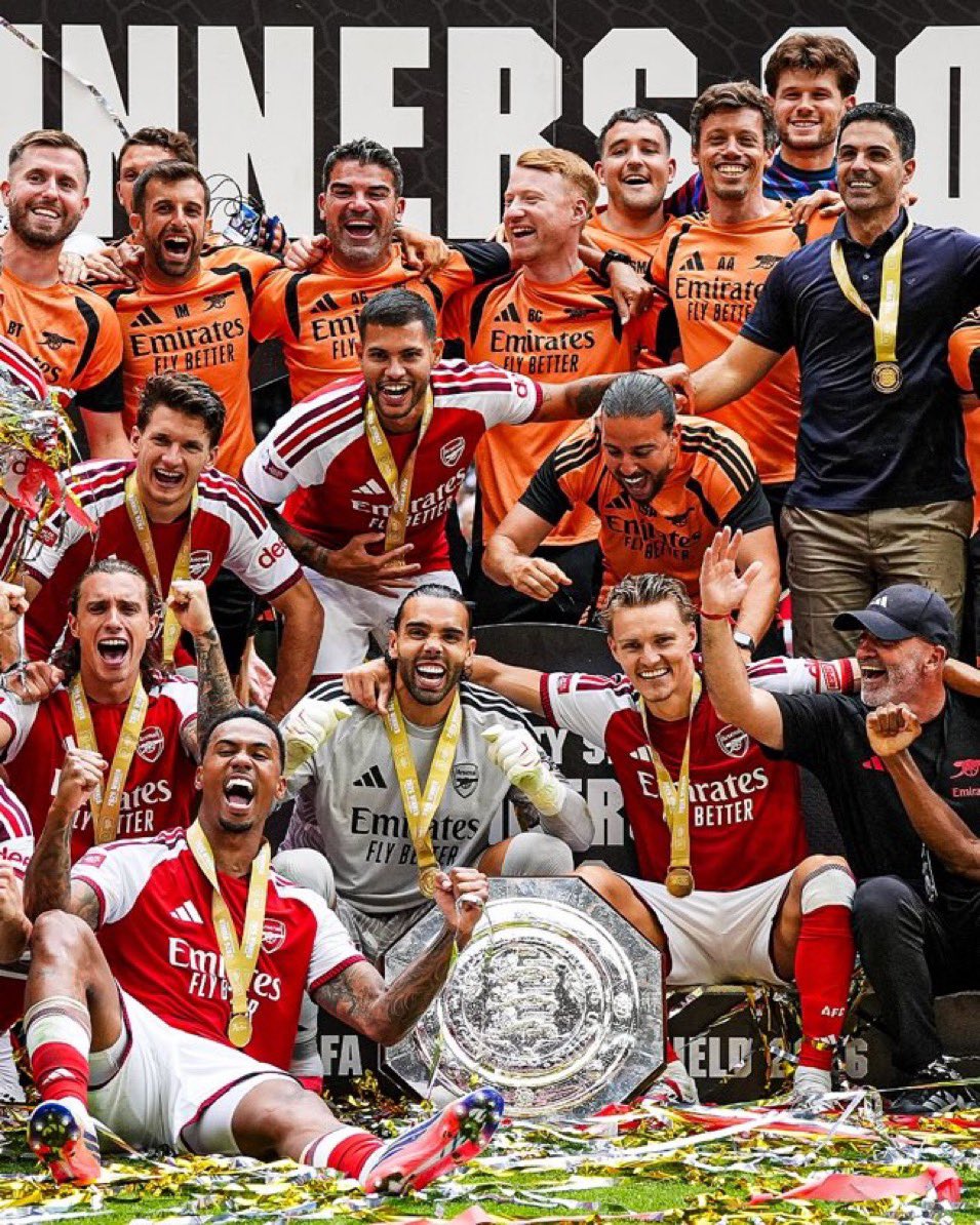 dlanor_jay's tweet photo. I remember when I used to celebrate posts like this for Arsenal😂

Thank God for growth oo 🙌🏽🏆 https://t.co/9aYpe2rjCW