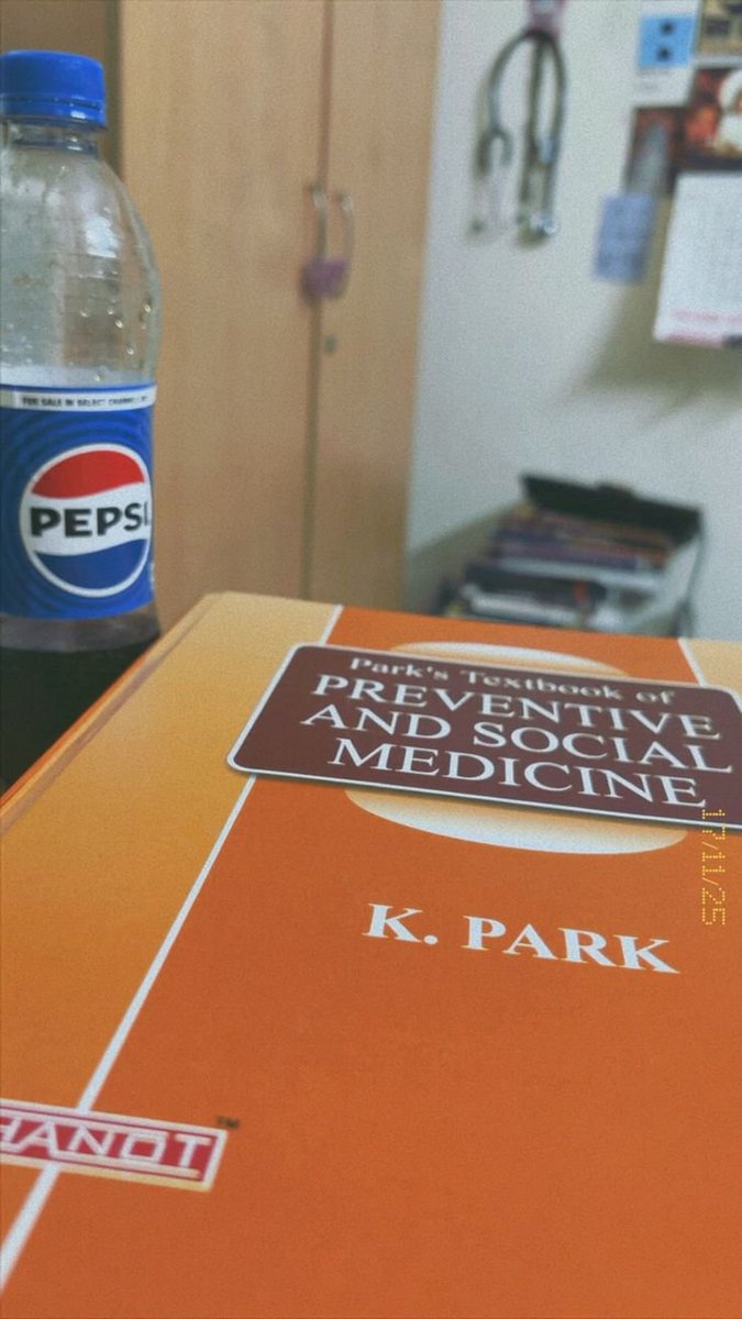 _TheLostStone's tweet photo. Park's textbook of Preventive and Social Medicine by K. Park
-1000/5 
Do not Recommend 
Caused me hairfall and gave me nightmares
Author yapped too much https://t.co/ct9rEiw9uY
