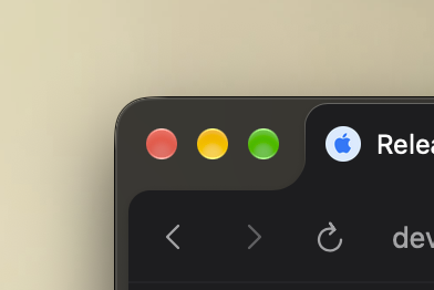 avstorm's tweet photo. Apple has updated the traffic light buttons in macOS 27 Beta 6 https://t.co/aPjDJjdY7V