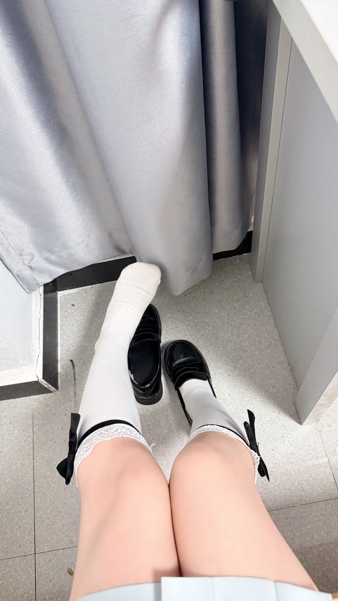 yuwan979's tweet photo. 发一个非常之萌的小腿袜呀 https://t.co/226k6LXLAz