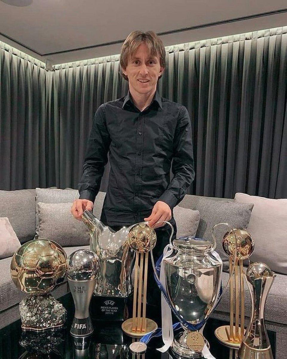 MadridXtra's tweet photo. Luka Modrić’s 2018. 👑🐐 https://t.co/bkRNLSckXe