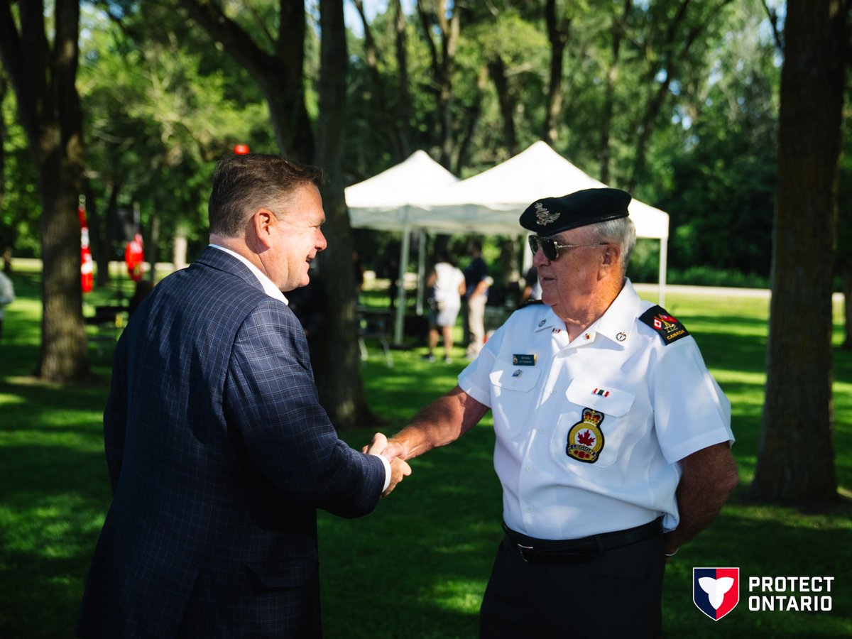ONenvironment's tweet photo. Veterans and active service members of the Canadian Armed Forces can now enjoy free entry to Ontario provincial parks 7 days a week.
Special thanks to the Royal Canadian Legion (Branch 112 - Whitby) and its colour guard for joining us at this announcement!
https://t.co/9W8C7tkJf6 https://t.co/AdCRtzFkWl