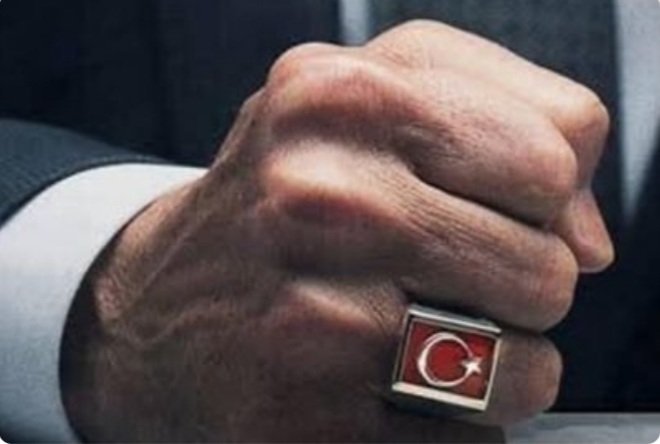 MK_Ataturk1923_'s tweet photo. TURK DEVLETİ uyur gibi yapar
Yapılan ihanetin hepsini kayit altına alır ve zamanını bekler.
Bana kimse dokunamaz zannedenler şımardıkça şımarır.
Sonra DEVLET gelip masaya yumruğunu vurduğunda
Hainleri uyku tutmaz.
Hesap vakti gelmiştir.!

VAR OLSUN KADİM TÜRK DEVLETİ 🇹🇷 https://t.co/CREd0uJDpS