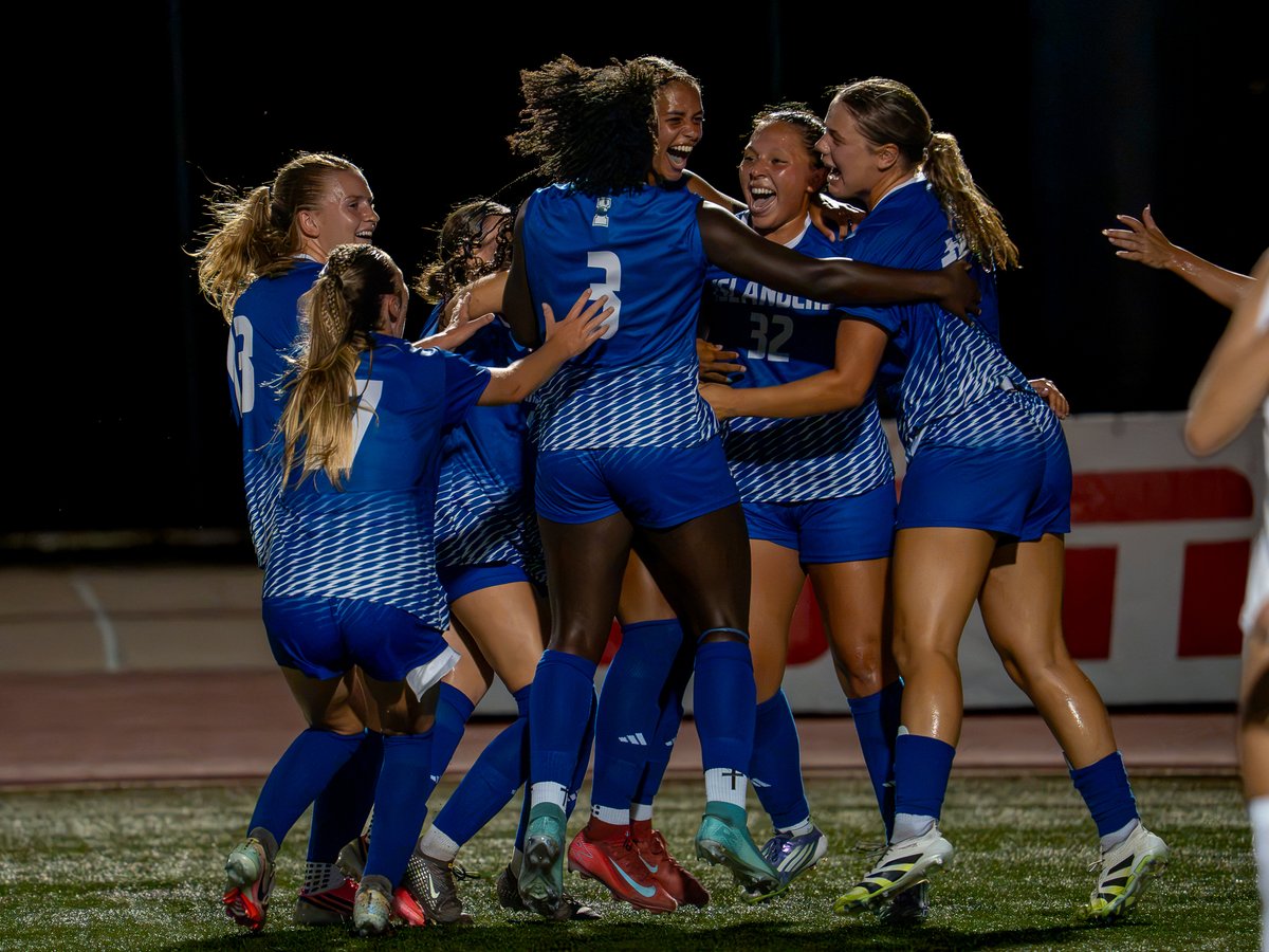 IslandersSoccer's tweet photo. About last night... 😇

#ShakasUp https://t.co/4O5veEc51N