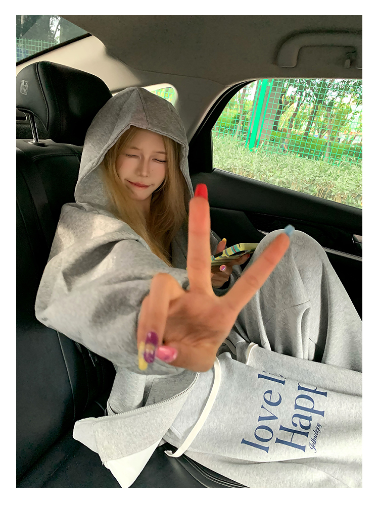 AjayHarrisgoogl's tweet photo. Just found my hoodie smelling like his cologne this morning—small wins that make every ordinary day feel sweet ， https://t.co/guta4skiDq