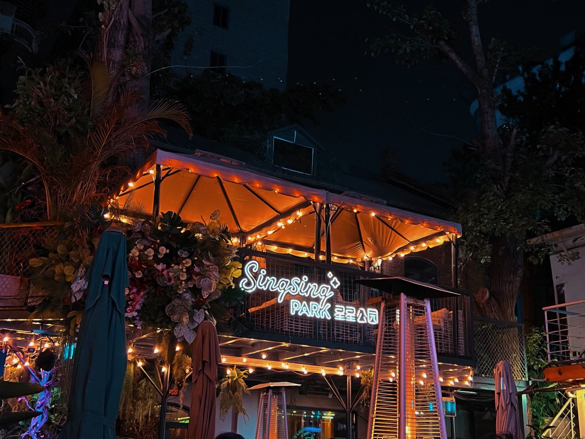 GustavoGVM8's tweet photo. Weekend kickoff mode: UNLOCKED! Belt out your favorite tunes at the city’s coziest KTV spot tonight—no shyness, just pure fun with crew! https://t.co/IE4pDTtoSp