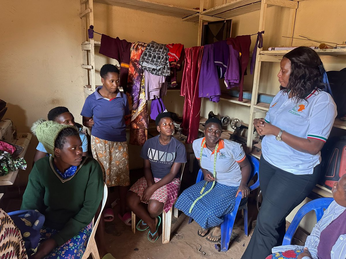 AAIN4Africa's tweet photo. We met, mobilized, profiled & onboarded young women onto #SIYEP from Noozi, Rwamucucu & Kihanga Archdiocenary.
Every onboarding opens a pathway to skills, enterprise opportunities & sustainable livelihoods.
More skills. More opportunities. More livelihoods.
#AAIN #Youthskills https://t.co/Y0XaQu4ZU1