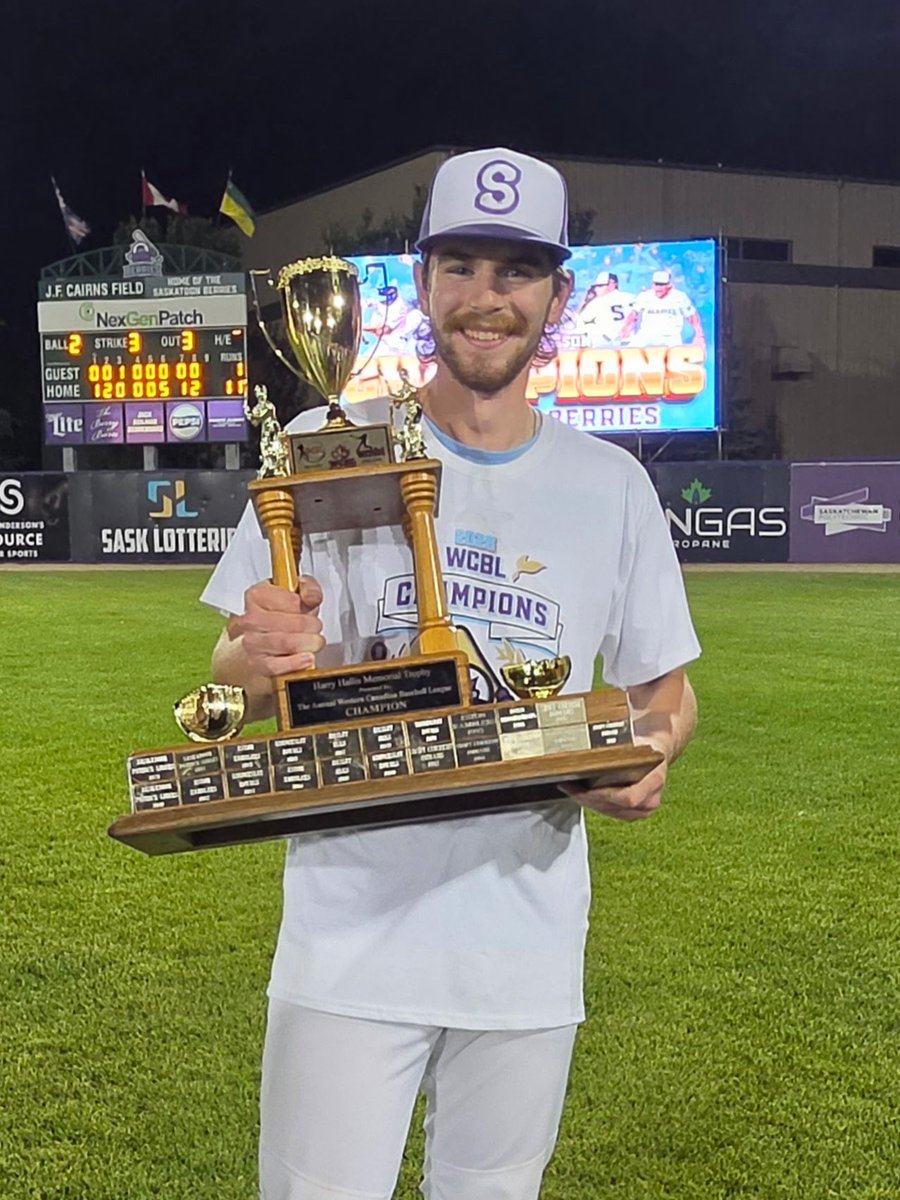 garret_korte's tweet photo. Proud of @AdamKorte8 , @MerekYeager , @DallenRude on their @wcbleague championship with the @StoonBerries ! It was great to see them together again this summer! It was awesome to have Adam so close to home, and see all the family support! https://t.co/v0IVHeOMau