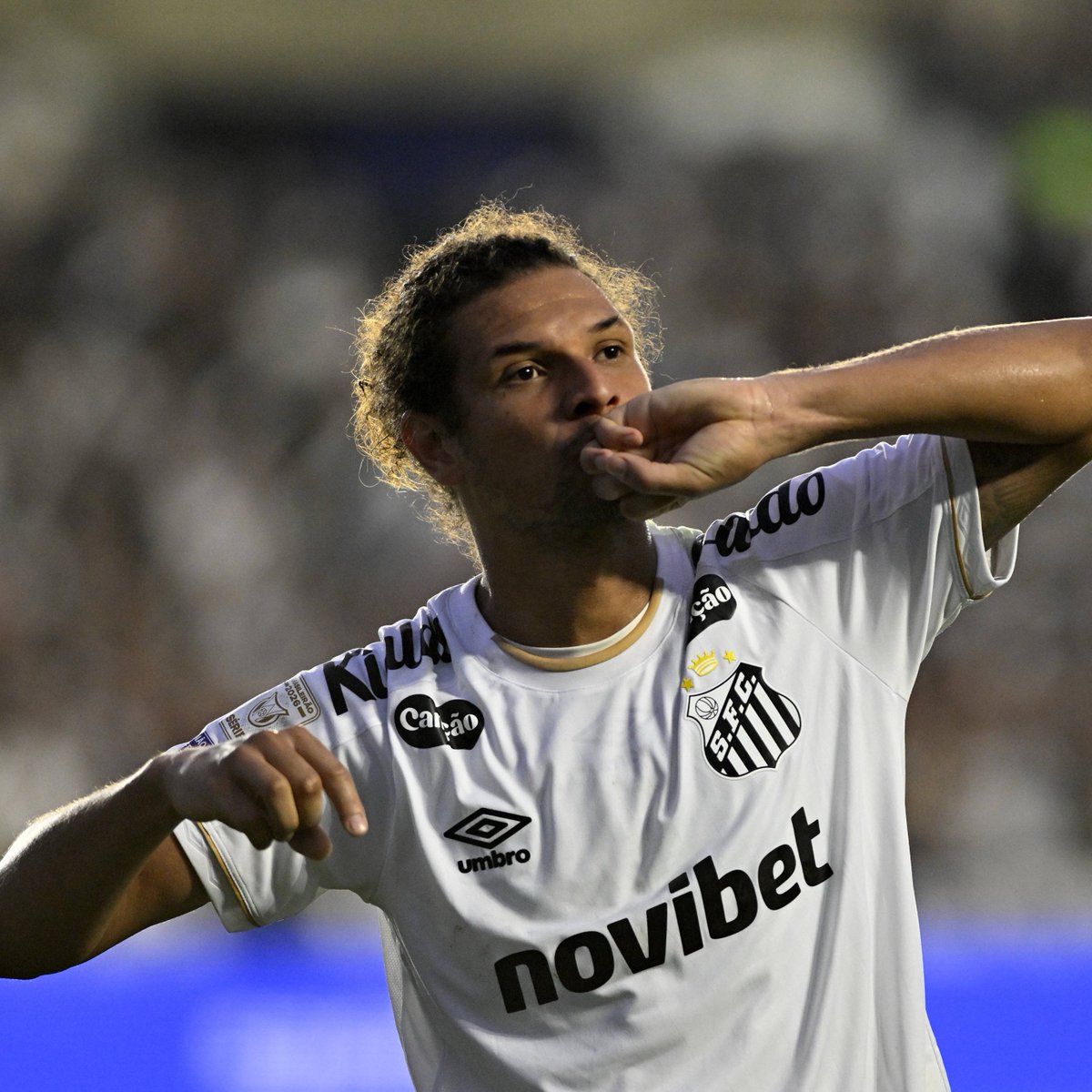 SofascoreBR's tweet photo. Willian Arão atuando como zagueiro pelo @SantosFC em 2026:

⚔️ 2 jogos
⚽️ 2 gols (!)
✅ 92% acerto no passe (!)
✂️ 15 cortes (!)
🔐 18 ações defensivas (!)
🔄 0 dribles sofridos (!)
👊 0 faltas cometidas (!)
💯 Nota Sofascore 8.40 https://t.co/8yAOyWXZpC