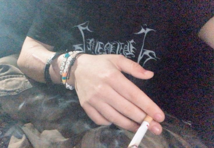 zra_rs's tweet photo. ►🐦‍⬛🎸 https://t.co/tyVLoYPGAv