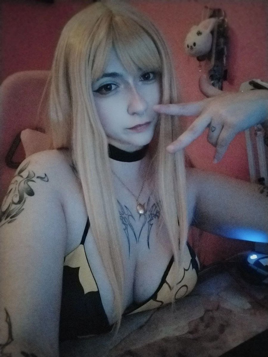 stardycos's tweet photo. I want to wear the same things as manga, anime, and game characters! https://t.co/z2stC32ntY
