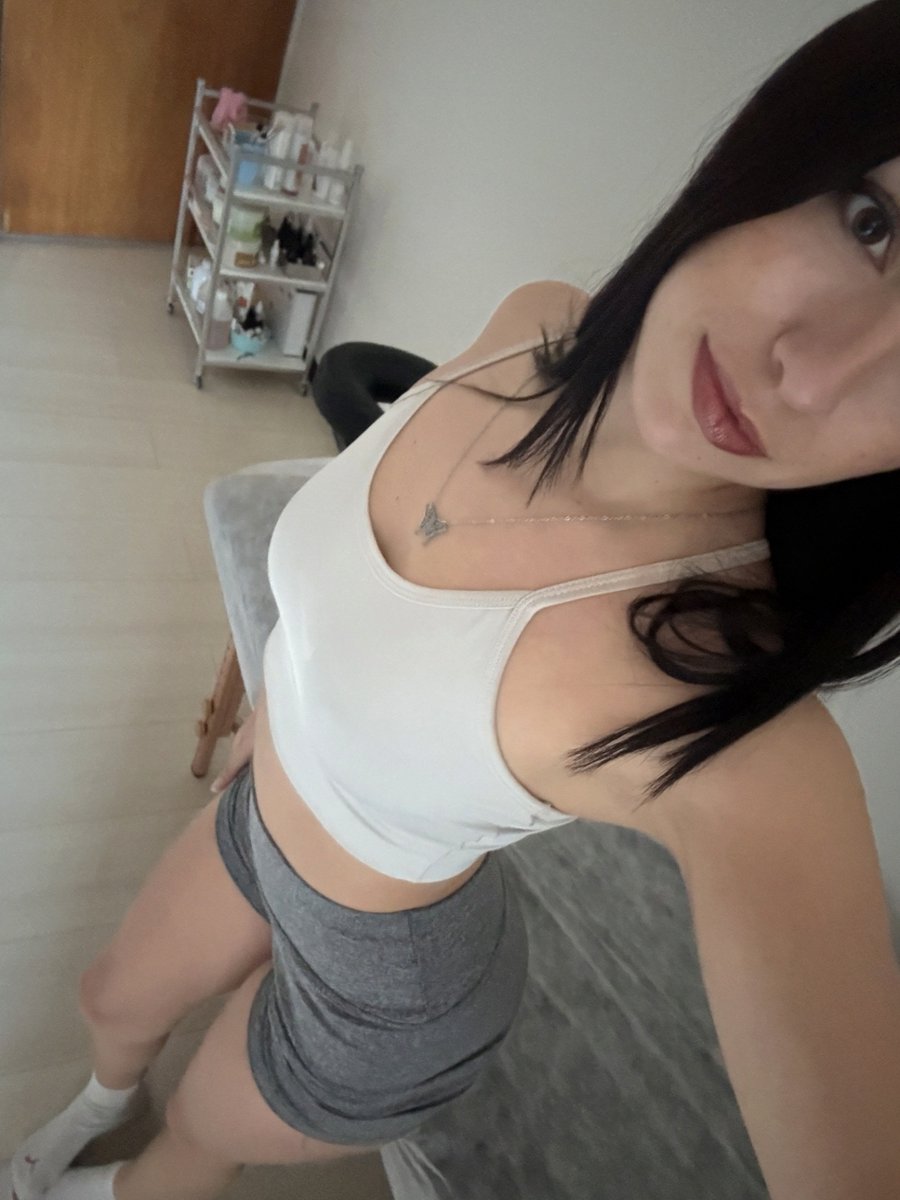 princessvikxsc's tweet photo. finally feeling like i can breathe again https://t.co/qIbNmETIAl