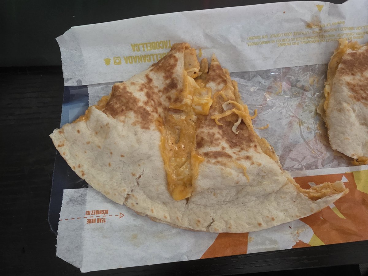 Mei_Buki's tweet photo. Yo whoever made this chicken quesadilla from taco bell
Lemme make put with you https://t.co/mEtnHR4L90