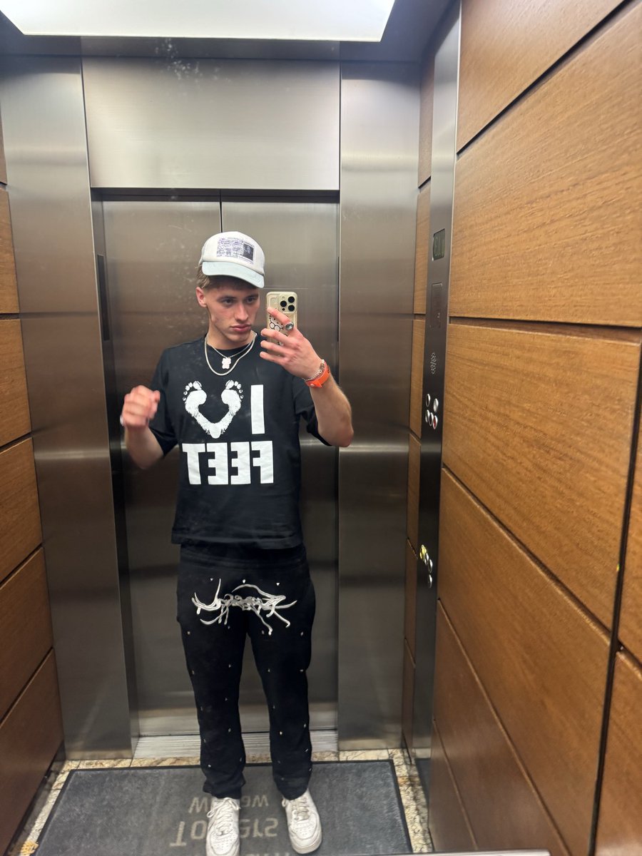 gajdekk's tweet photo. kocham stopy https://t.co/x2PKEL6cAp