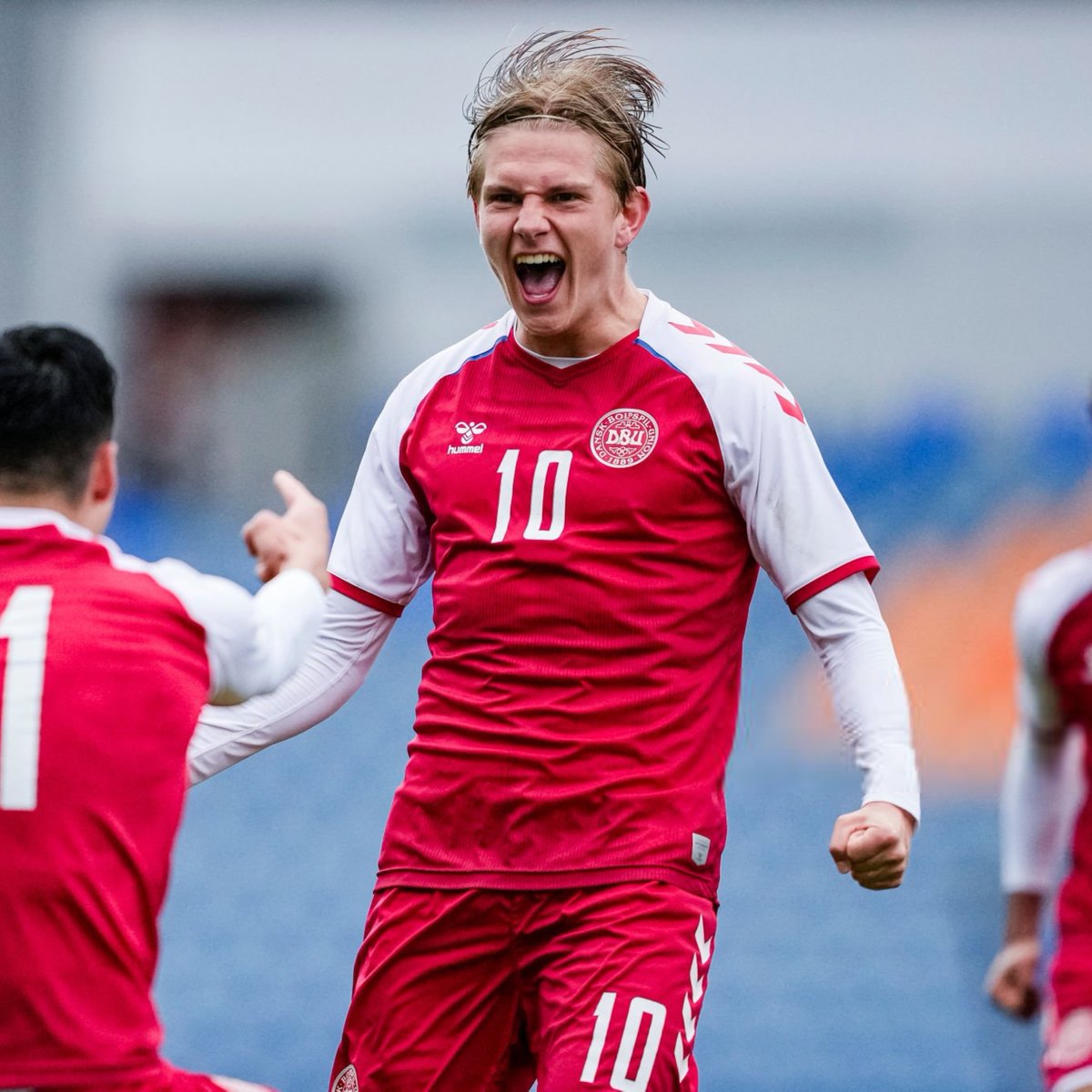 ActuL1_'s tweet photo. 🚨 THOMAS JØRGENSEN 🇩🇰 VA SIGNER 4 ANS À TOULOUSE !!! 💜🤍

Il est autorisé à passer sa visite médicale. 🩺

(@Santi_J_FM) https://t.co/LL97EpKcSv