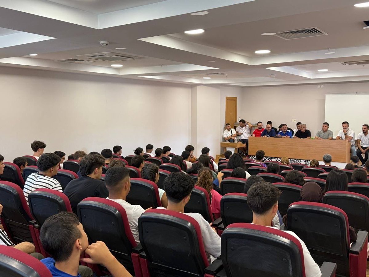 salimkayici's tweet photo. 17-20 Ağustos 2026 tarihleri arasında Van’da düzenlenen Kick Boks Gelişim Kampı, çeşitli illerimizden gelen 100 Sporcu ve Antrenörümüzün katılımıyla gerçekleştiriliyor.

Farklı şehirlerden gelen Sporcularımızın bir araya gelerek tecrübe paylaşımında bulunduğu, teknik ve sportif gelişimlerine katkı sağlayacak verimli bir kamp dönemi olmasını diliyorum.

Emeği geçen Antrenörlerimize teşekkür ediyor, tüm Sporcularımıza başarılar diliyorum.