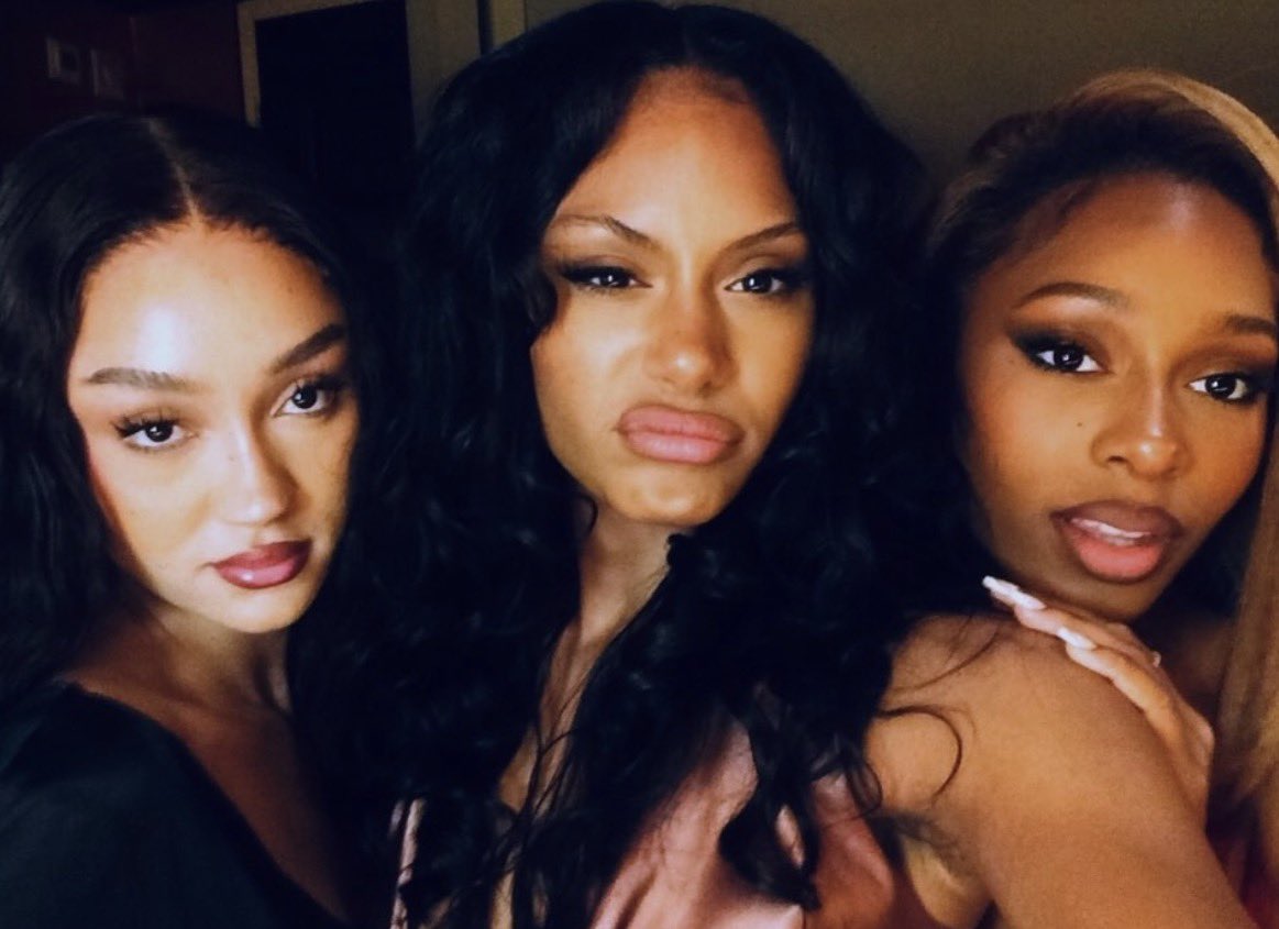 kordeistats's tweet photo. THESE FACES FLOOOO OMGGG https://t.co/GtaRilTVLj