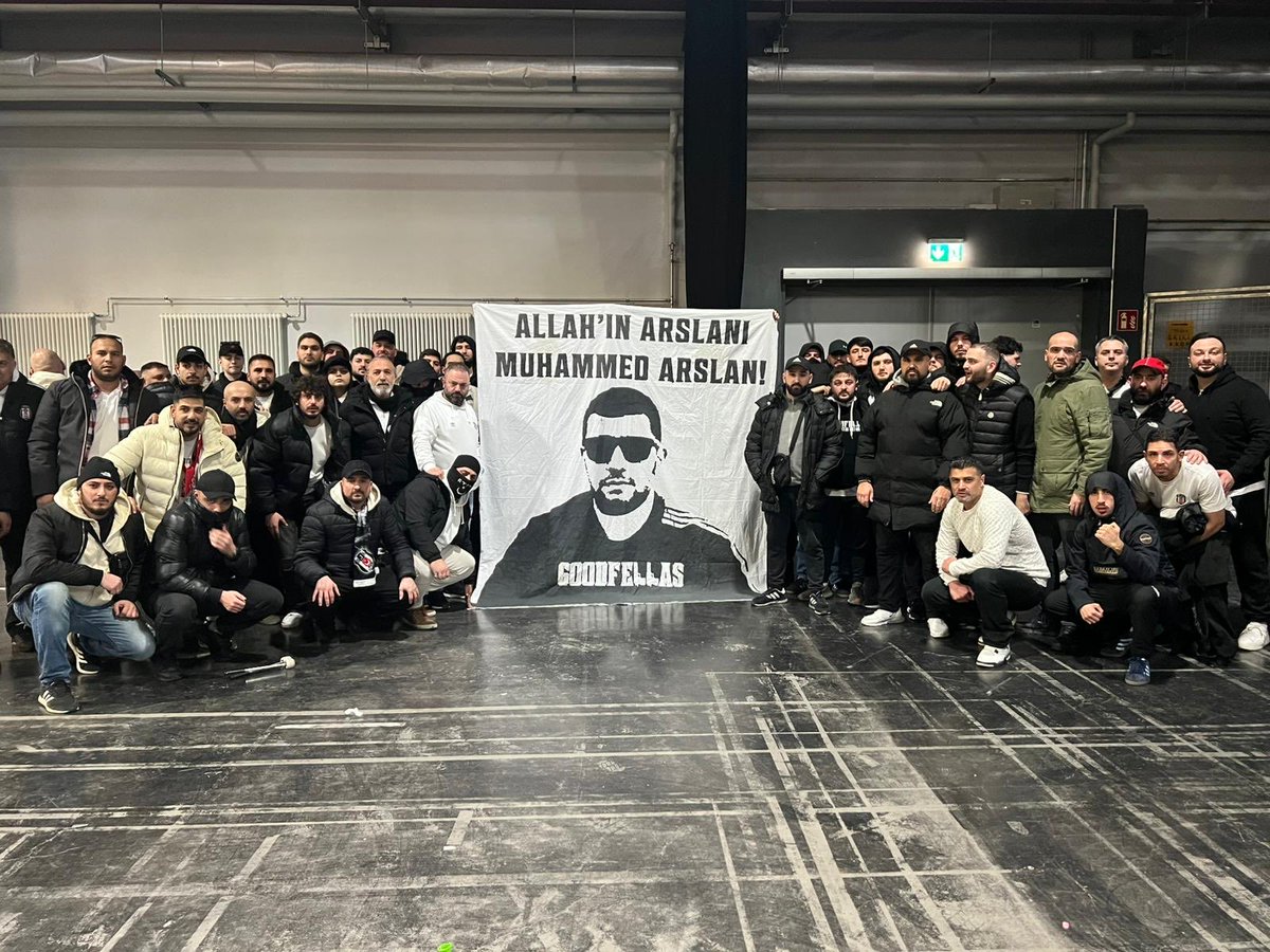 Padre1903's tweet photo. MUHAMMED ARSLAN 🦅
CARSI BERLİN ⚫️⚪️ https://t.co/LqBcAHsqHL
