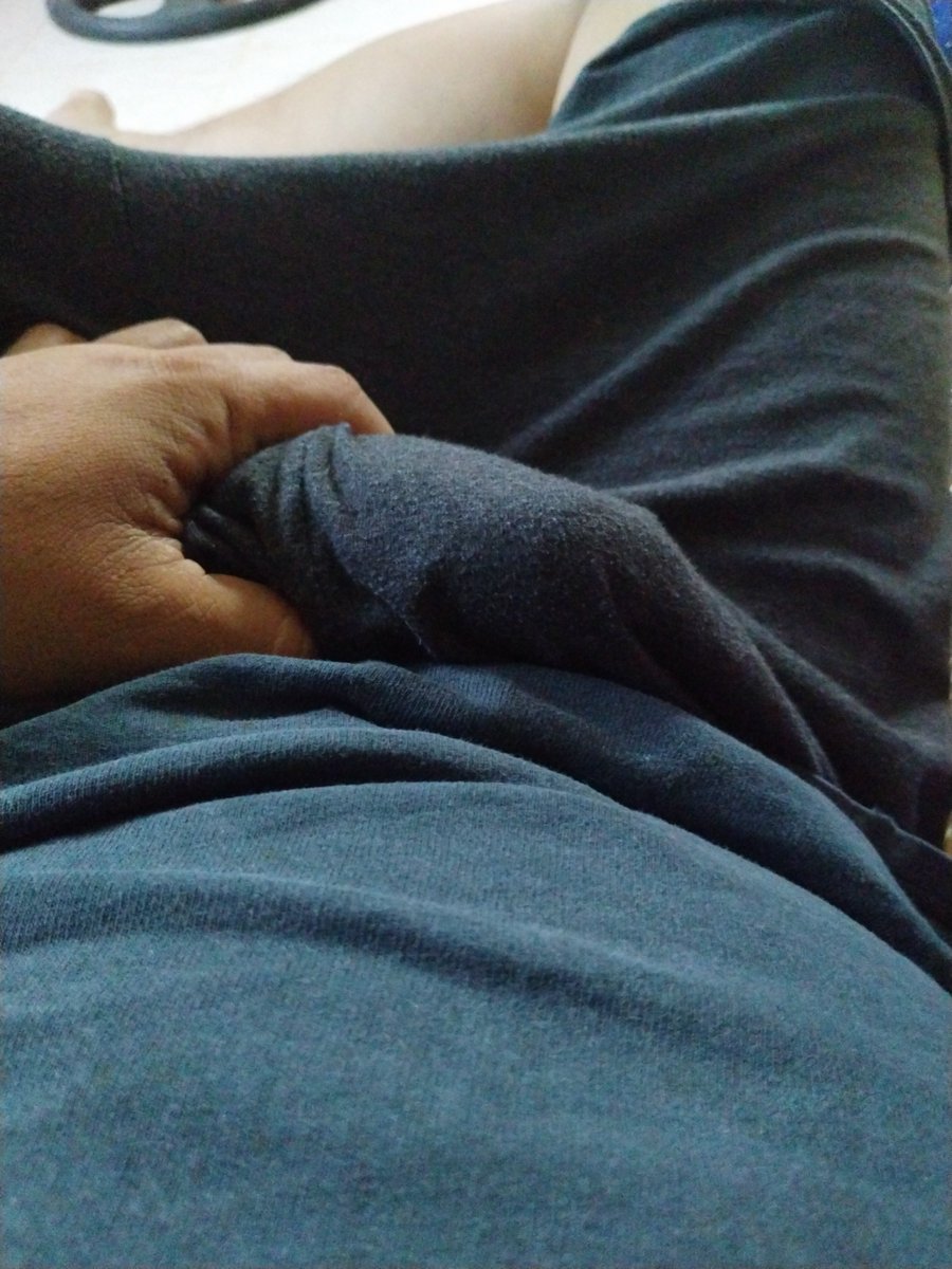 Roger2313108's tweet photo. Aburrido acostado, con el clima nublado ☹️☹️ https://t.co/zNcFuMX6TC