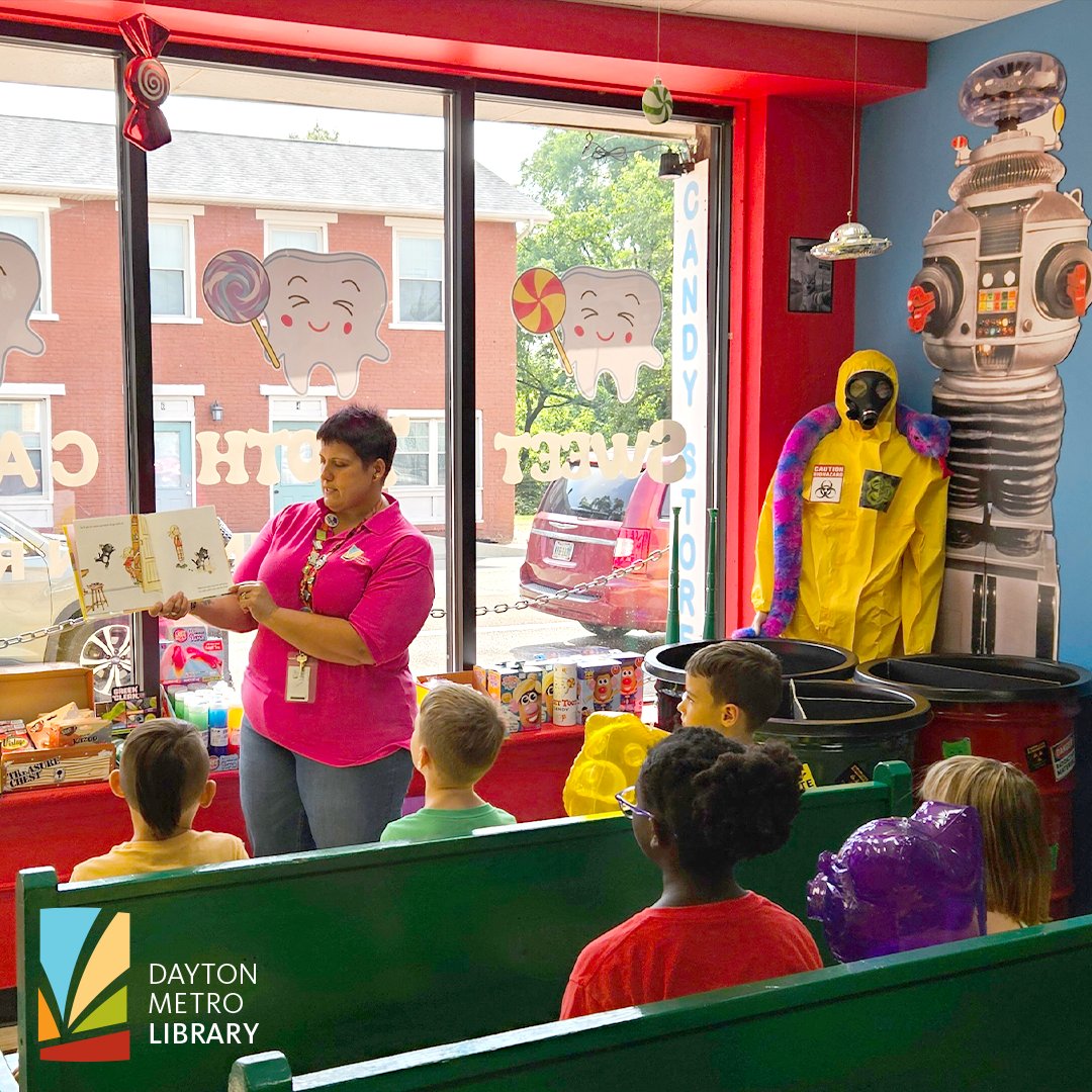 Daytonlibrary's tweet photo. Storytime was extra sweet at Sweet Tooth Candy!🍭✨

Families gathered for stories and songs before exploring all the treats and treasures throughout the store. The Northmont Branch would like to thank Sweet Tooth Candy for helping make the day so special! https://t.co/5HBW3f9TsE