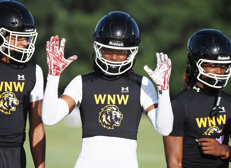 Zach_Berry's tweet photo. NEW: Ole Miss is already chasing some of the best sophomores in the country 🦈

Rivals just dropped its new 2029 rankings. Here are 10 names who are on Ole Miss's radar – including one with an NFL bloodline

INTEL: https://t.co/Xhi3CUfQ6P https://t.co/9lpZREjy37