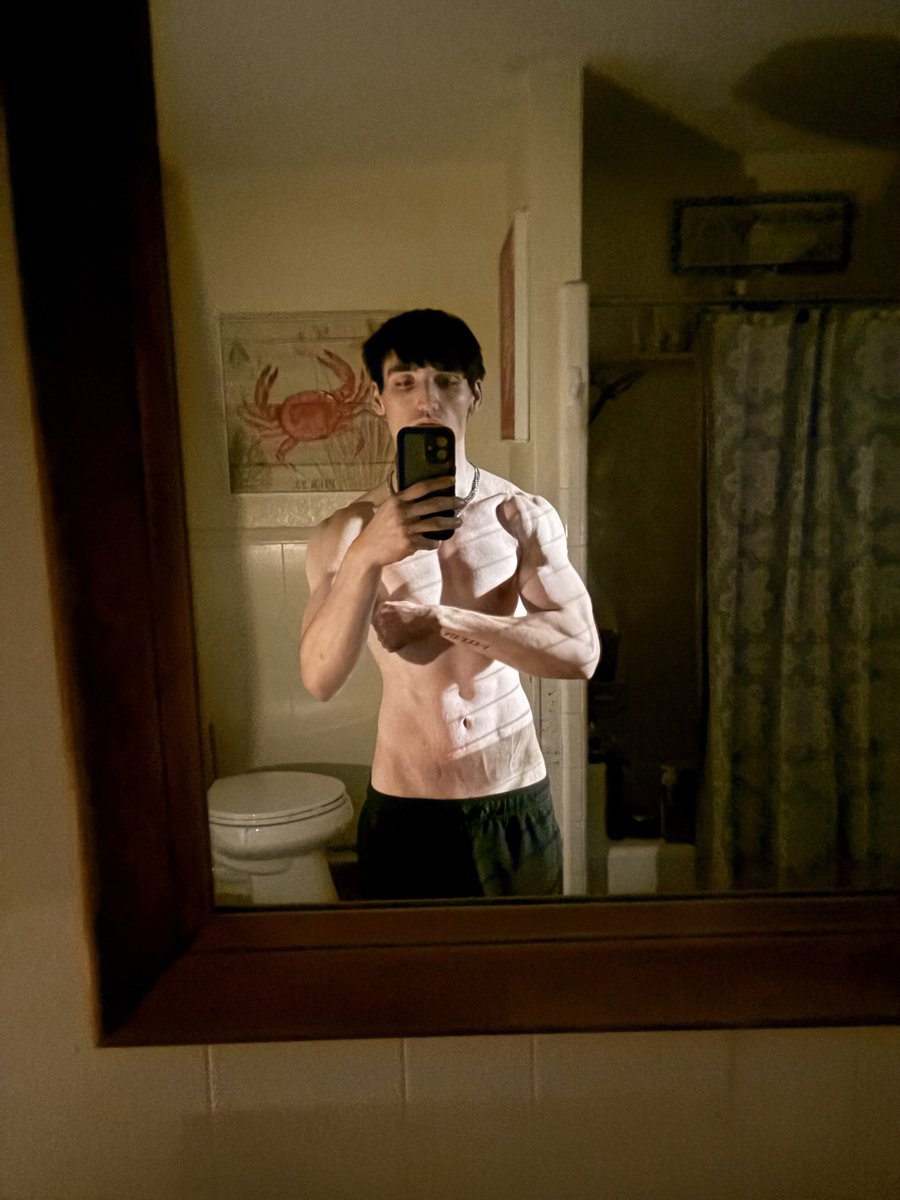 refresh1k tweet picture