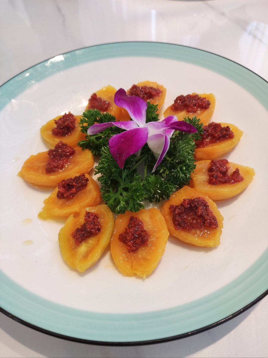 boureima2001's tweet photo. Celebrate this holiday season with our exclusive Thanksgiving pumpkin ravioli special! Freshly stuffed with roasted pumpkin u0026 ricotta, drizzled with sage butter – available only this week. Tag your dinner crew! https://t.co/ifa5QQVo3l