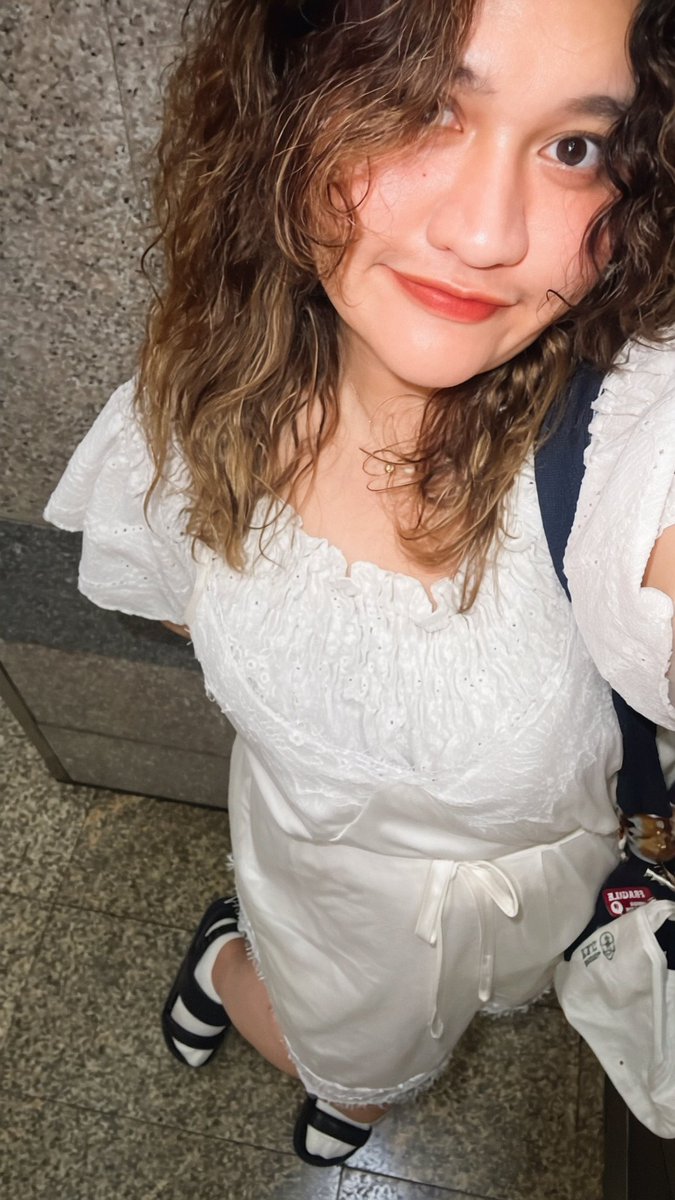 TheLemonTea's tweet photo. 8.17 HBD to me  🎂🥂✨

Grateful for all the joys, love, and kindness ♥︎ https://t.co/Te7H7wihsY