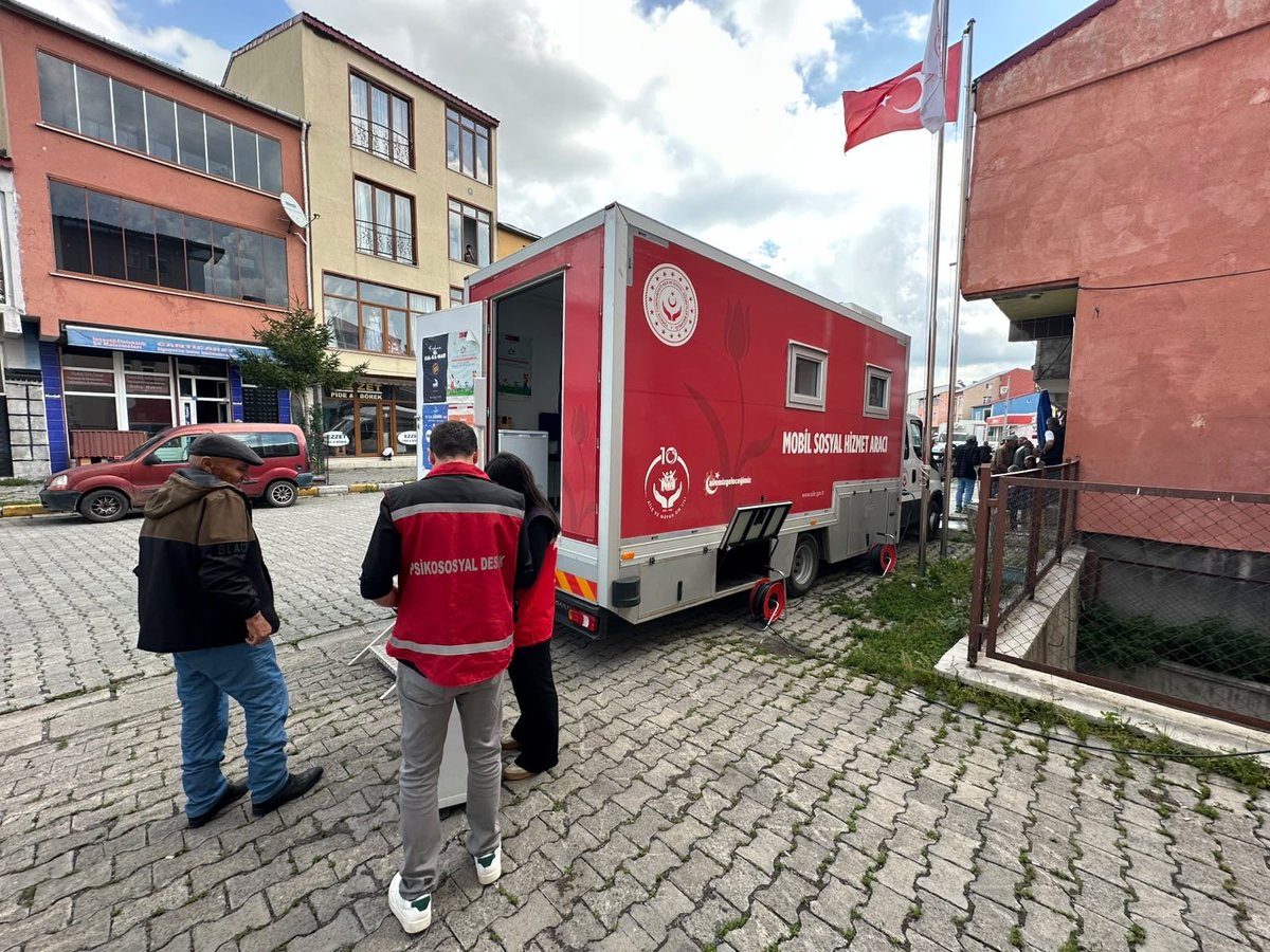 ardahanashim's tweet photo. İl Müdürlüğümüz tarafından, vatandaşlarımızın hizmet ve sosyal destek modellerine daha kolay ve hızlı erişimini sağlamak amacıyla Mobil Sosyal Hizmet Aracımız Damal’da hizmet verdi.
@tcailesosyal @mahmutcetinkyaa @ArdahanValiligi https://t.co/MOb0Ukg7To