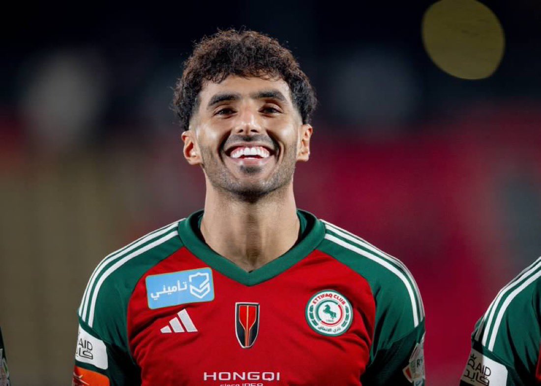 iHwoe's tweet photo. 🚨

أنا مسؤول أمام الله، عن هالكلام كله 

النادي الاهلي يمديه يخلص صفقة حسين الزراعي وراضي العتيبي خلال ساعه فقط، روي بيدرو موقف كل الملفات لحد الان، 

#ارتيم_بوندارينكو_مرفوض https://t.co/08BFOVPZQx