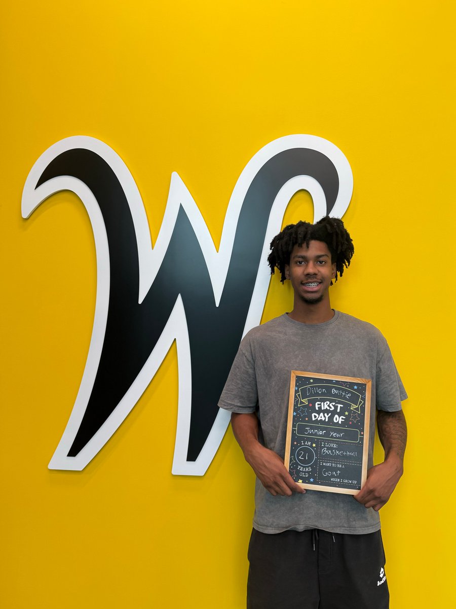 GoShockersMBB's tweet photo. Class is officially in session 😎 https://t.co/asA02NDIfp