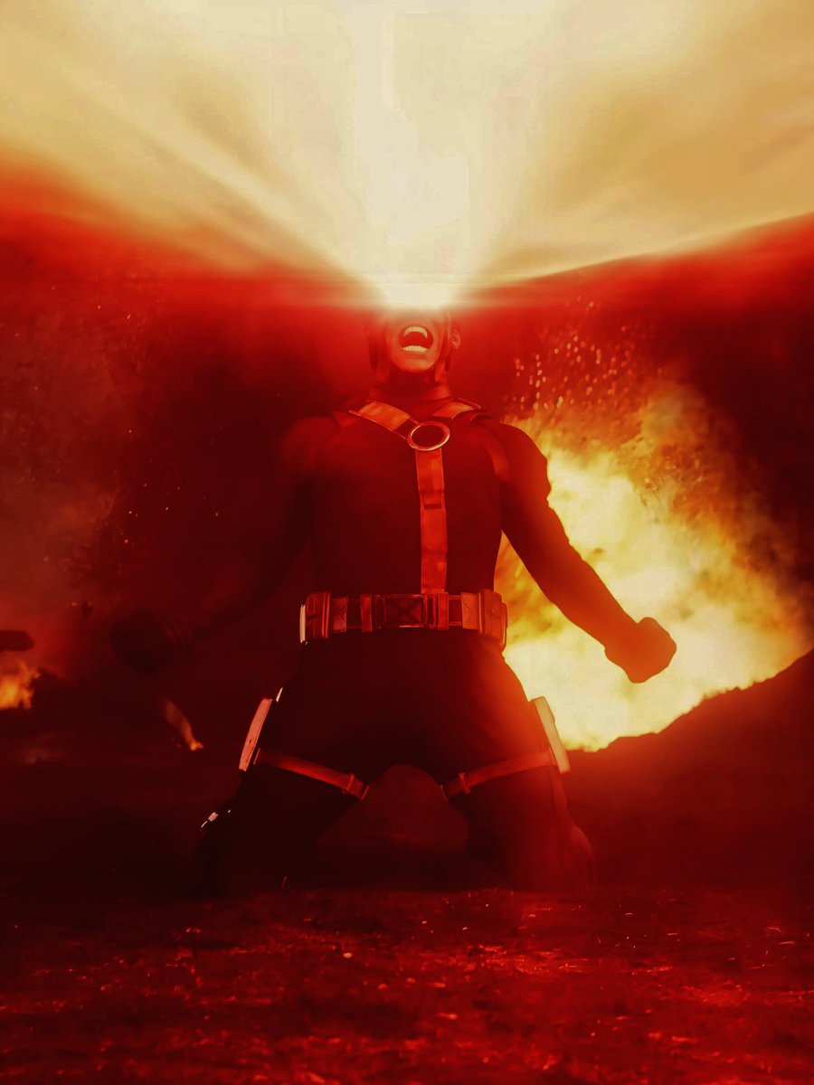 ewenmind's tweet photo. How fox treated      How Disney 
     Cyclops                  treated Cyclops https://t.co/LkQUWoZdmM
