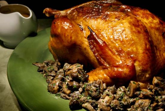 dbarnett209's tweet photo. Festive Turkey Dinner Special! Juicy roasted turkey, cranberry sauce u0026 all the trimmings — only at our café this weekend! Book now to enjoy the holiday feast! https://t.co/JjJqo8Fb2Z