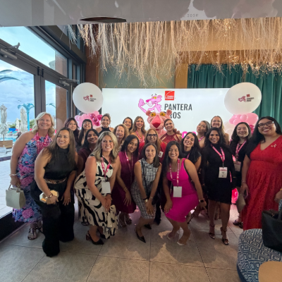 RoofContr's tweet photo. Two days, one growing community. A look back at Owens Corning’s #PanteraPros Summit 2026, where Latino roofing professionals connected, learned and shared ideas.
Dos días de aprendizaje, conexiones y comunidad en Orlando.
#LatinosInRoofing #TechosYMas https://t.co/qhqmIKlFQL