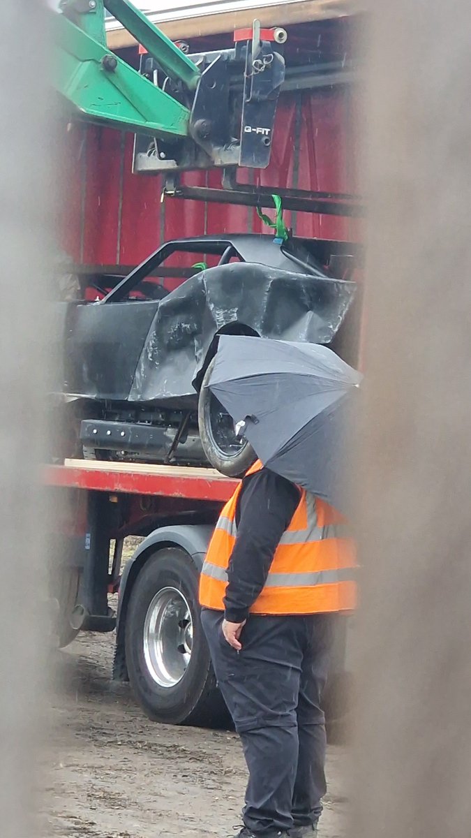 LaryssaKea1288's tweet photo. Damaged Batmobile up closer https://t.co/T4bn32cx55