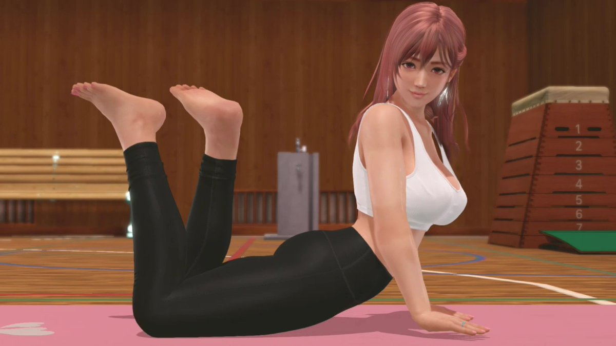 FanserviceFans's tweet photo. Honoka practicing yoga #Honoka #DOAXVV #DOA https://t.co/fRJiygPxjq