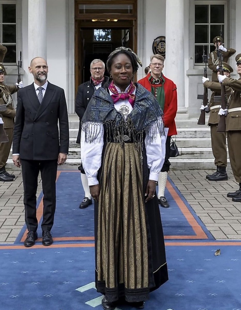 BostonTea84's tweet photo. Juliana Baffoe, nowa ambasador Norwegii w Estonii.

Tak, dobrze przeczytaliście. https://t.co/5kxPnocWNs