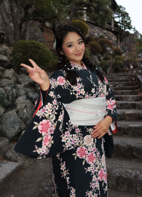 JasminTea4t's tweet photo. when in Japan, dress for the plot ⛩️✨ https://t.co/C0ez6KNK8Y