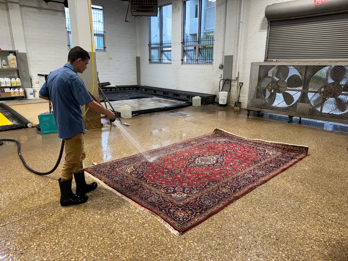 CleanRugFtWorth's tweet photo. Rugs can trap odors from pets, spills, and everyday life. Our professional deodorization service helps neutralize smells at the source, leaving your rugs fresh, clean, and your home feeling more comfortable.

Request a free estimate today: https://t.co/MABX7Yq2Ud https://t.co/D3DOOxAYJJ