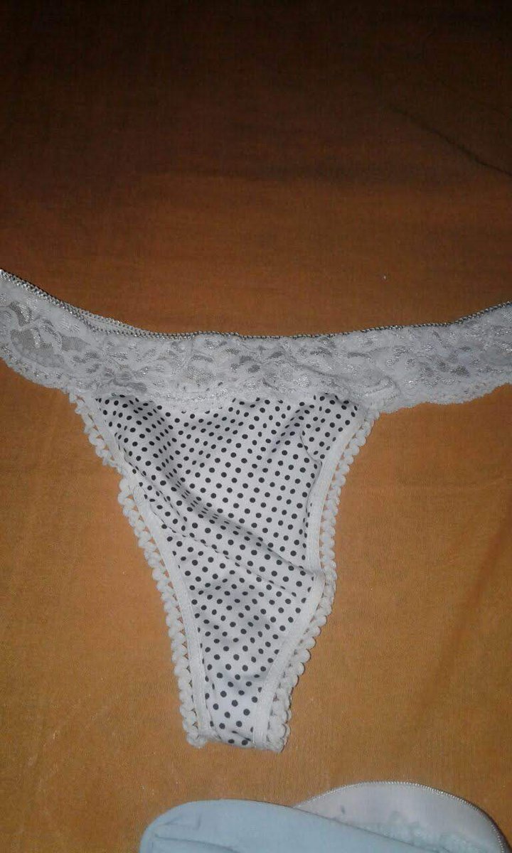MarySuperHots's tweet photo. @morenolima3 EL BOTÓN ROSA DE TU ESTRECHA ENTRADA, CUBIERTA POR ESTAS TELAS EQUISITAS https://t.co/tsg0MYjVv0