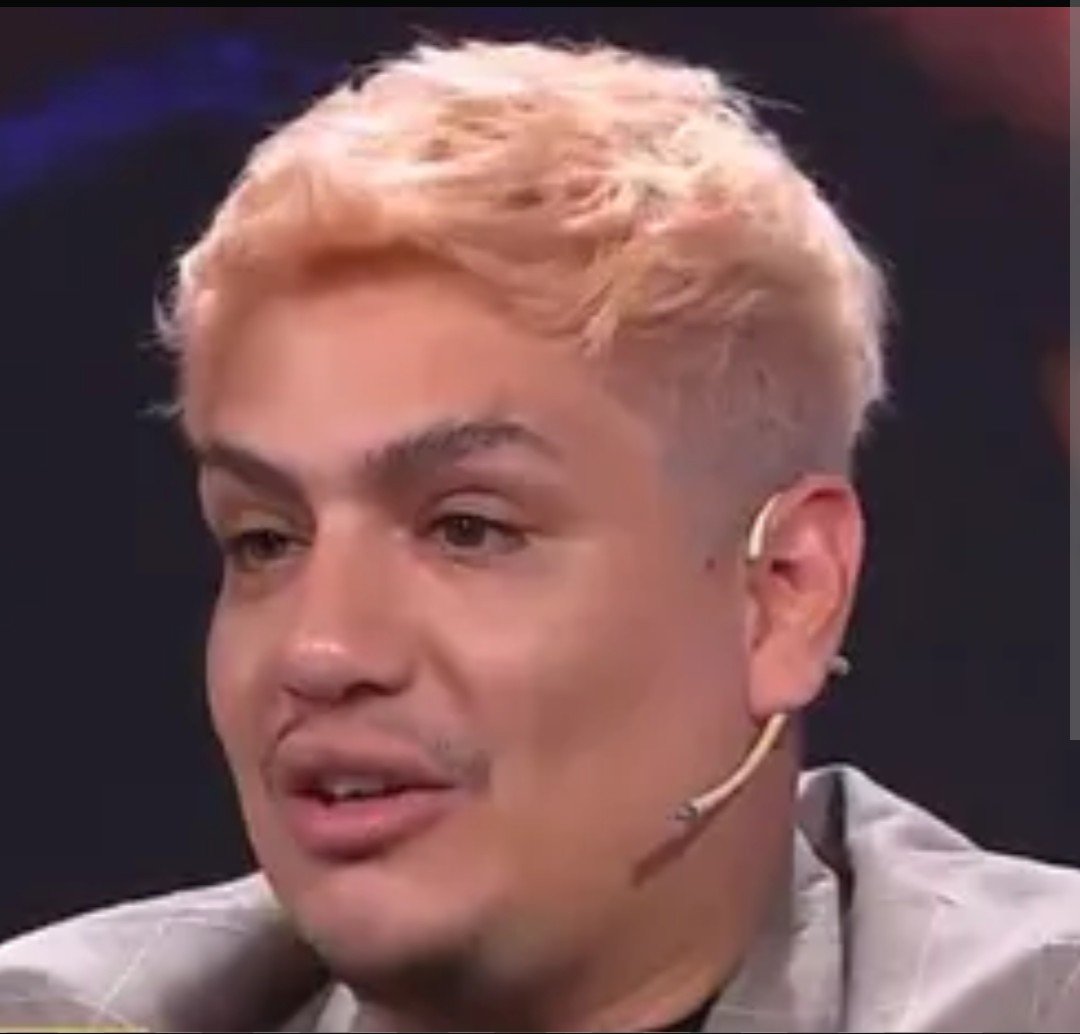 jaavi918338's tweet photo. Chicos no le den bola al puto esté, claramente el problema viene por este lado cómo siempre, LA ENVIDIA.
#granhermano https://t.co/mEd2PS106M