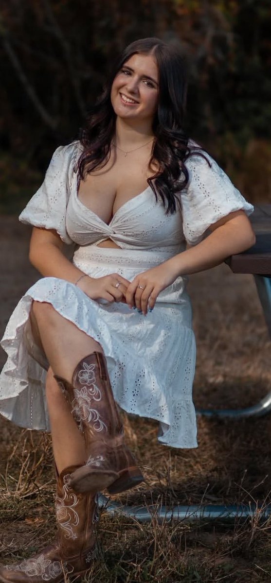 Amyqez8's tweet photo. Oh Camryn you’re one of my fav irls hehe🤭
#irl #goonfuel #jerkbait #wankchat #jerkchat #faceporn #boppers https://t.co/ZbryWxGZBV