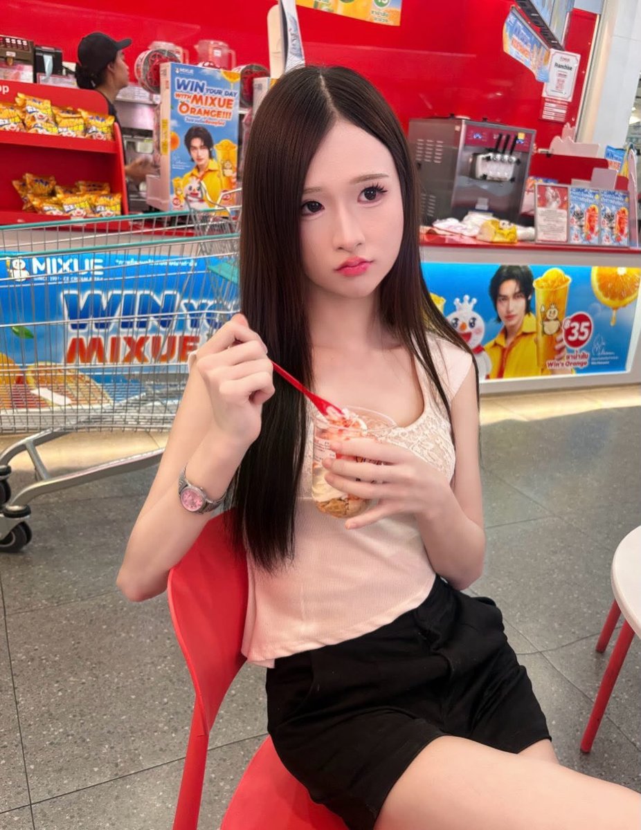 Mainpiy0's tweet photo. นวนครเง่นจัง #นวนคร #รังสิต #มอกรุงเทพ #ปทุมธานี https://t.co/mc1QK3Fjjz