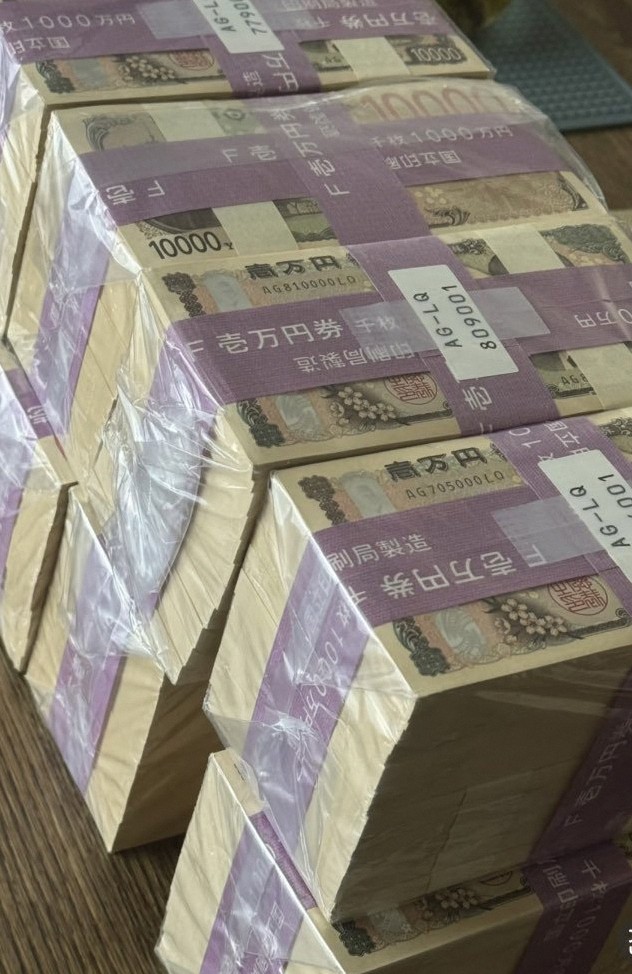 Mio1768720's tweet photo. まさか働いてるのに
口座に7万ない人とかいる？ https://t.co/Nw6OEaJ0GY