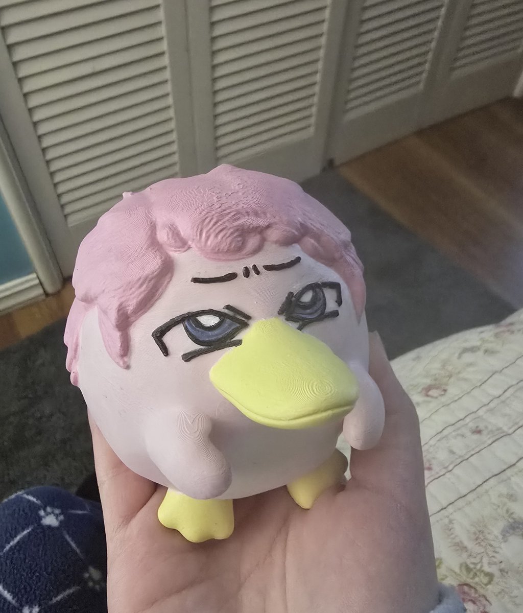 pianitchii's tweet photo. My brother 3d printed me a shupeng. Holy shit. I can't believe this still https://t.co/AWCkIwOckh