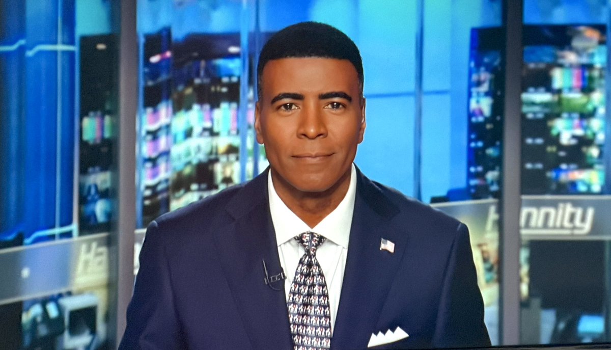 kevincorke's tweet photo. Would you believe back to back shows? 😊

I sure hope you’ll stop tonight and join me for the Monday edition of @foxnewsnight 

News from across the country and around the globe… plus weather and the Nightcap!

We will see you at 11pm ET on @FoxNews #CorkeCrew 🇺🇸🇺🇸🇺🇸 https://t.co/OWWZOOBYSo